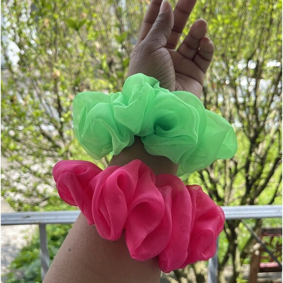New Chiffon Scrunchie Hair Tie 2 XLarge Set Pink And Green - Picture 2 of 8